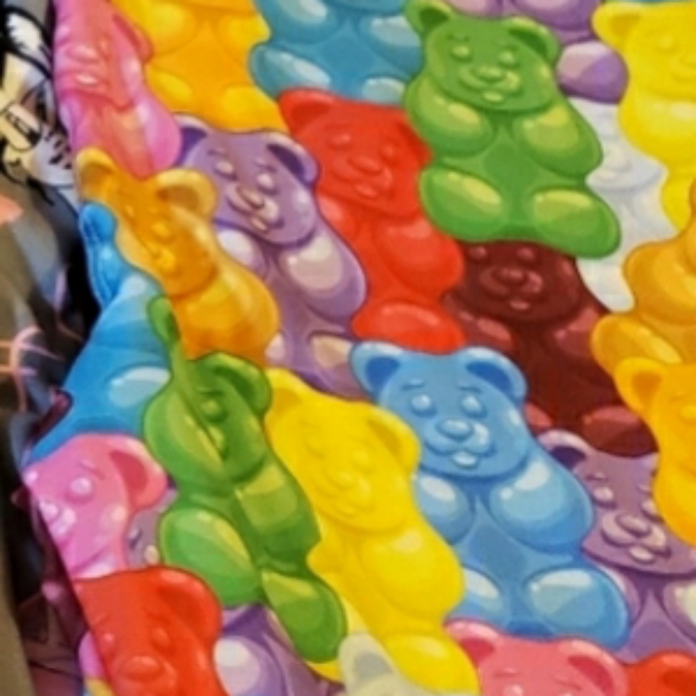 Gummy leggings